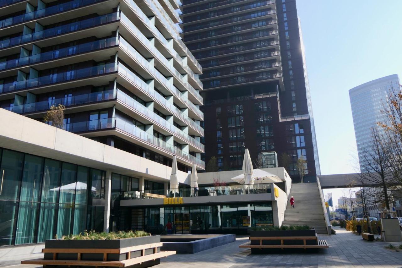 New Luxury Apartment Overlooking ウィーン エクステリア 写真