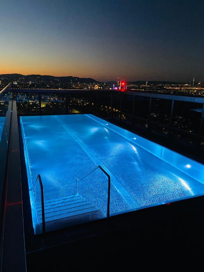 New Luxury Apartment Overlooking ウィーン エクステリア 写真